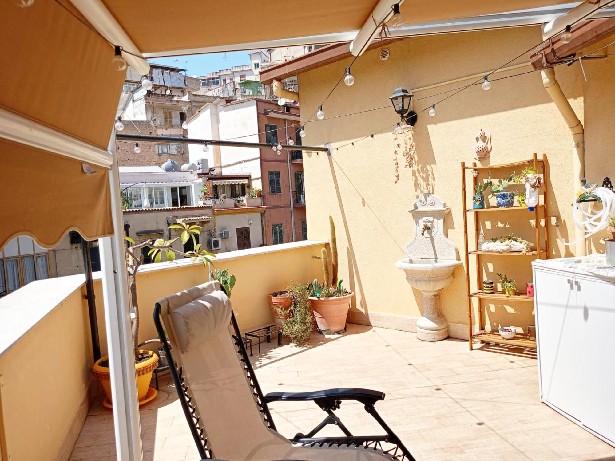 In Piazza Casavacanze Palermo Exterior foto